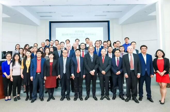 为中德经济合作搭建交流桥梁“恰逢其时”