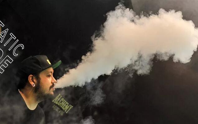 电子烟正被当作前卫的生活方式设备出售