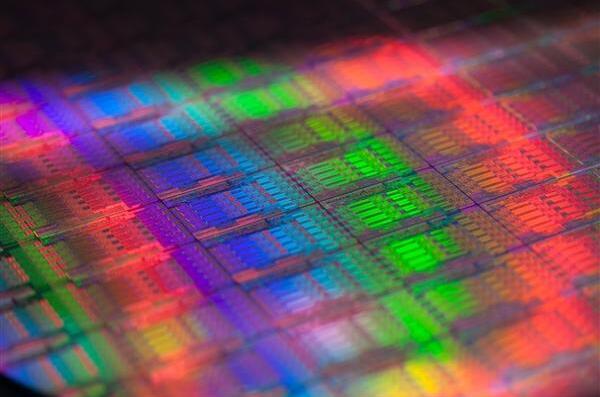 中芯国际14nm FinFET终于要来了,还有AI芯片...