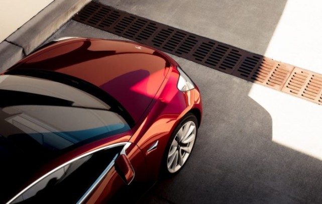 特斯拉宣布Model 3部分车型降价 使价格更加实惠