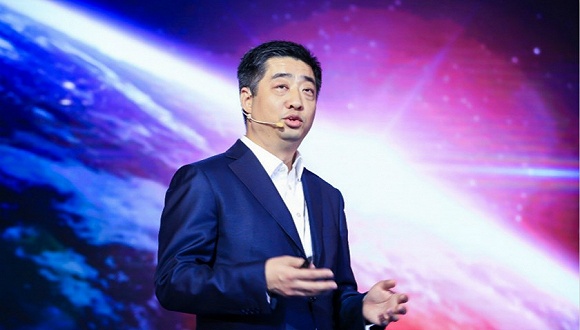 华为轮值董事长胡厚崑：云在数字化转型中非常关键 为企业提供AI是华为下一步重点
