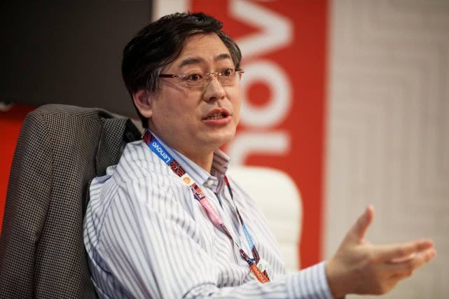 联想季度营收创新高 杨元庆：弯道已过，联想开始全力加速前行