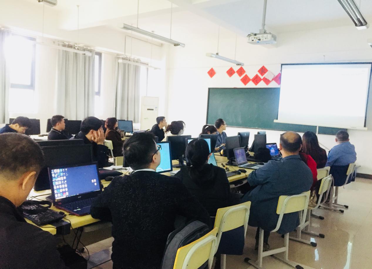 电子信息服务业人才培养工程“3D打印、VR应用技术、移动机器人应用技术”首期师资认证培训班圆满结束