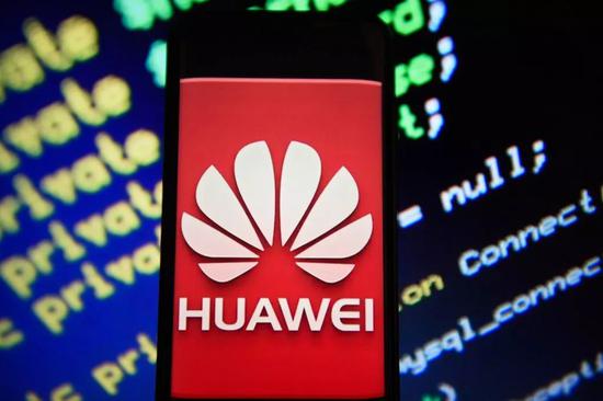 让美国拒之千里的华为，为何在千里之外仍遭“追捕