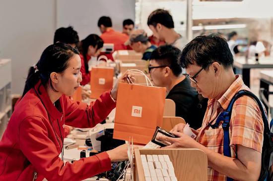 小米是互联网公司吗？雷军的理想与小米的现实