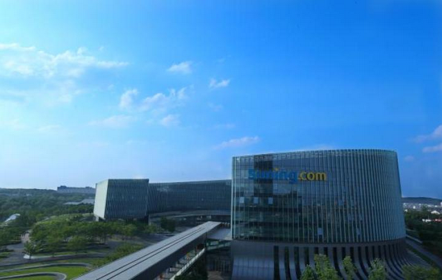 苏宁易购组建时尚百货集团