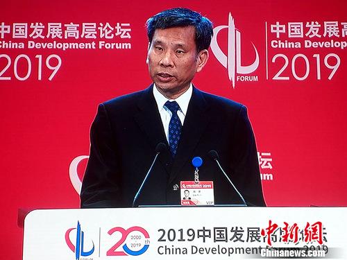 多部门高官钓鱼台发声 传递这些政策信号