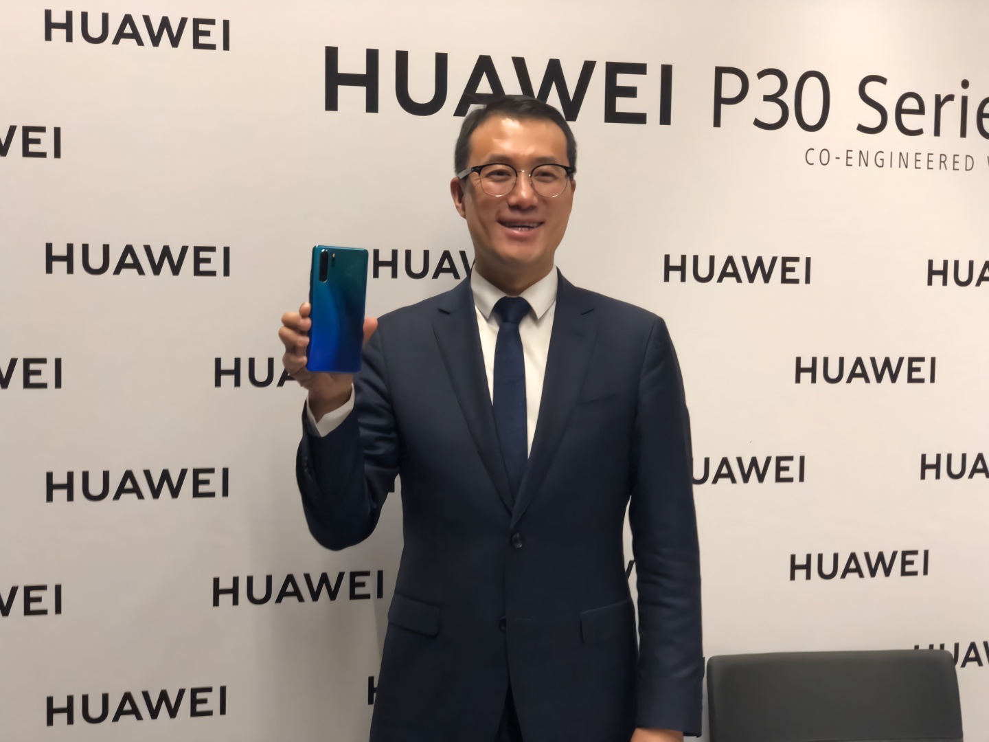 专访华为何刚:P30 Pro传感器两年前开始研发 色偏问题已解决