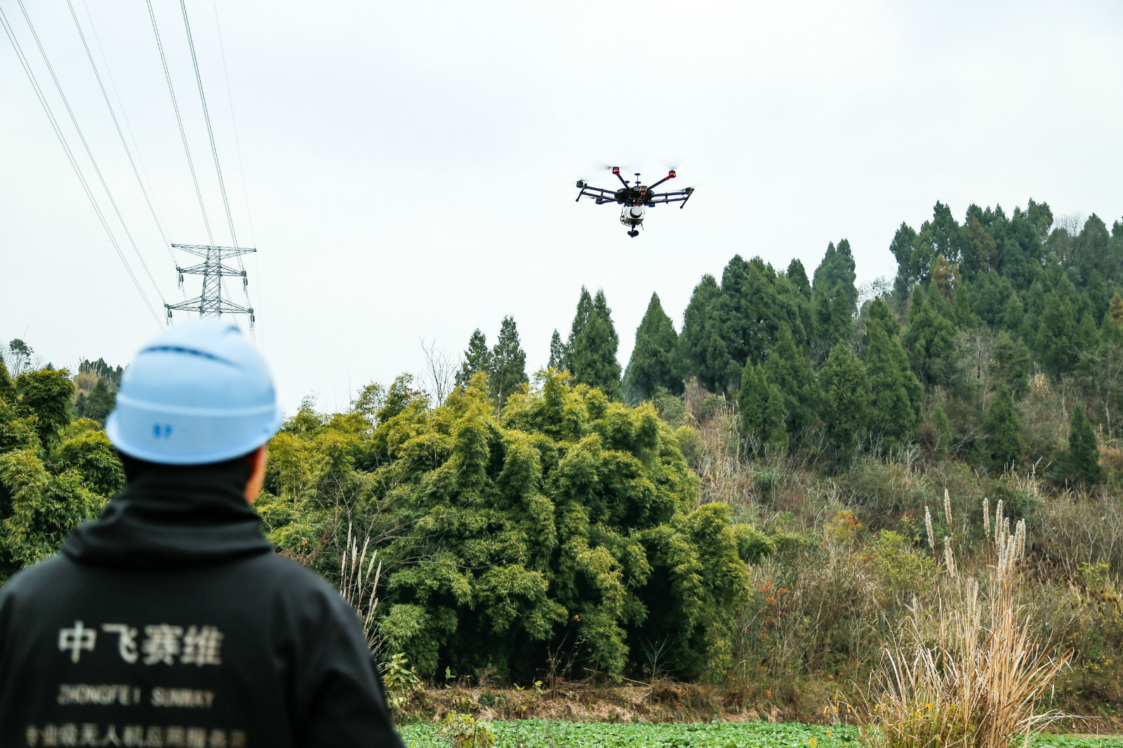 中兴通讯与中飞赛维联手打造5G无人机电力巡检应用示范