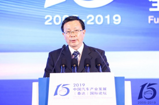 商务部：将采取有力措施促进中国汽车出口