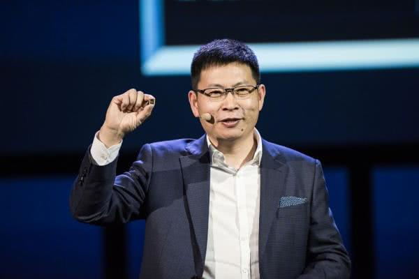 余承东：华为将投入十亿美金支持华为移动服务