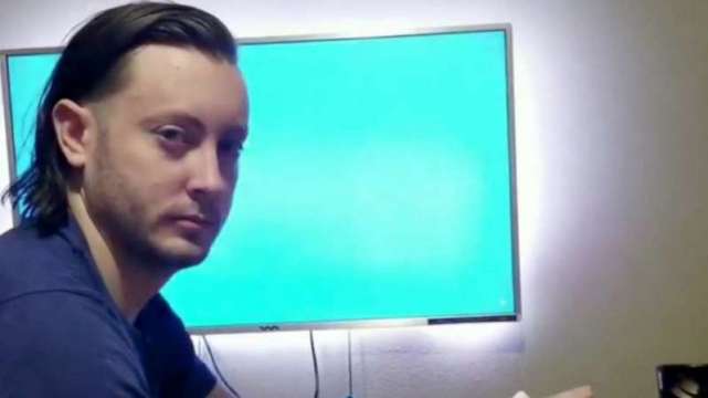 现实版“钢铁侠”终于来了！双手植入芯片 能控制汽车和智能手机