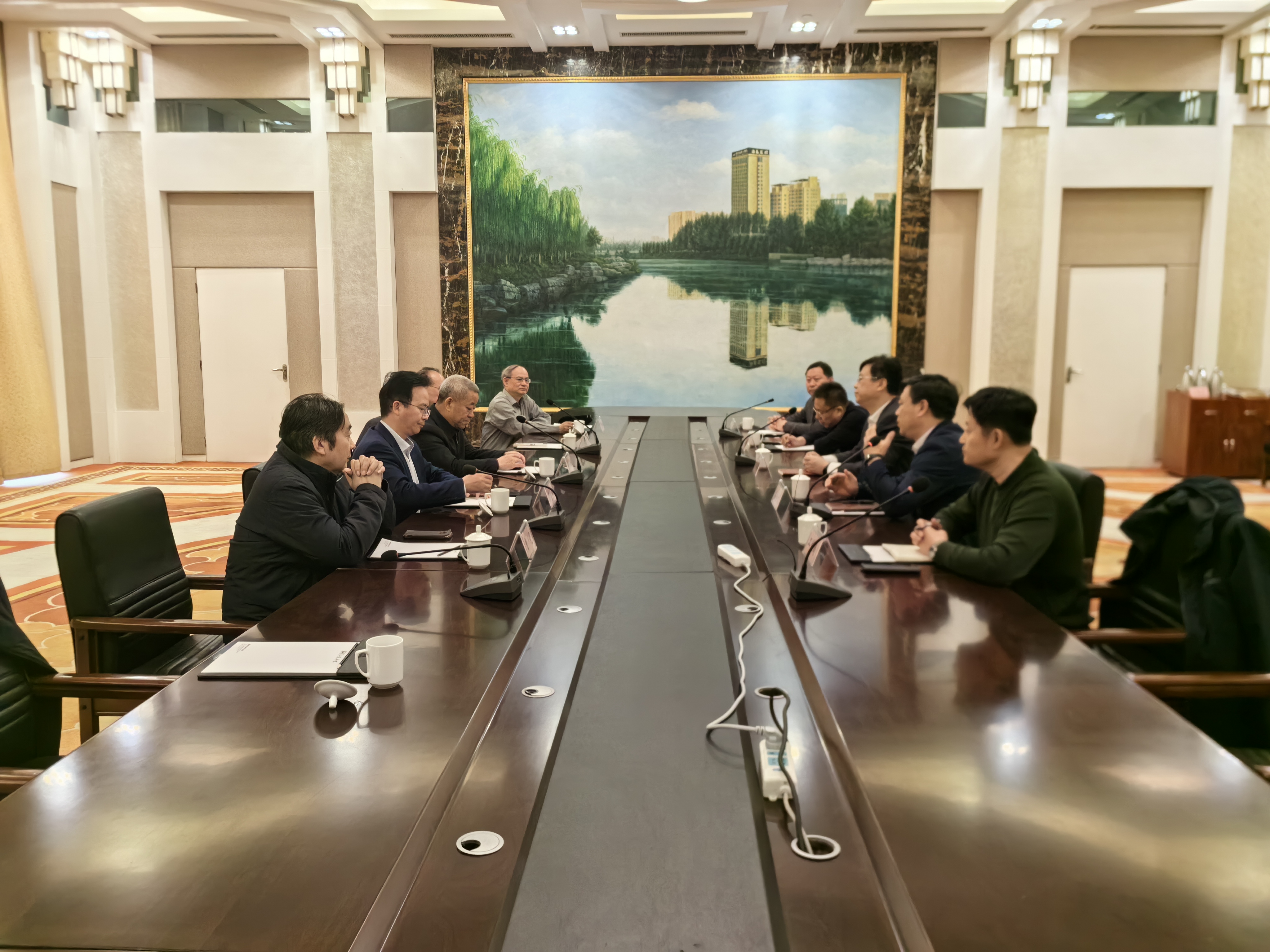 “链动未来 智造文登”第二届汽车产业推介会暨 “企业家日”活动举行